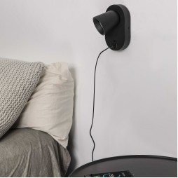 Aplique con USB Corb negro Faro