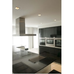 Foco empotrable Moist cuadrado blanco IP44 Faro