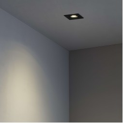 Foco empotrable Argón cuadrado orientable negro Faro