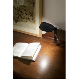 Lámpara pinza Inviting Led negro Faro